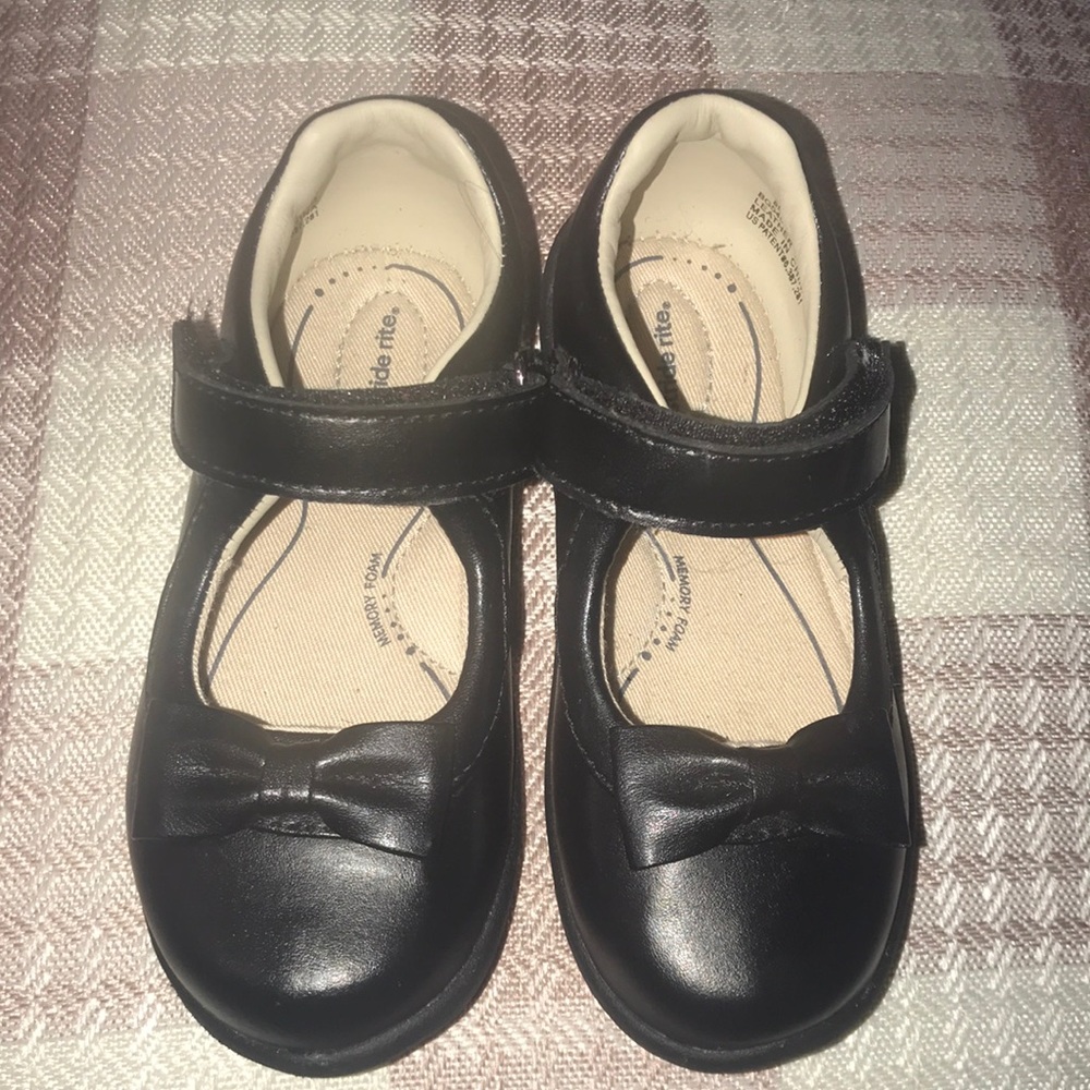 Stride rite Daniela hook-and-loop shoes Toddler